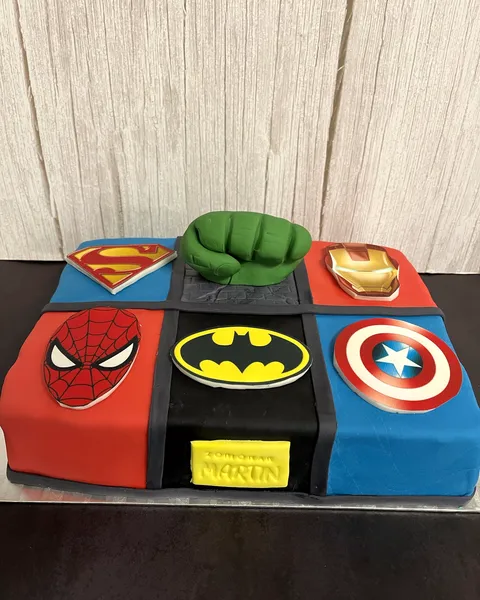 Tarta de superhéroes