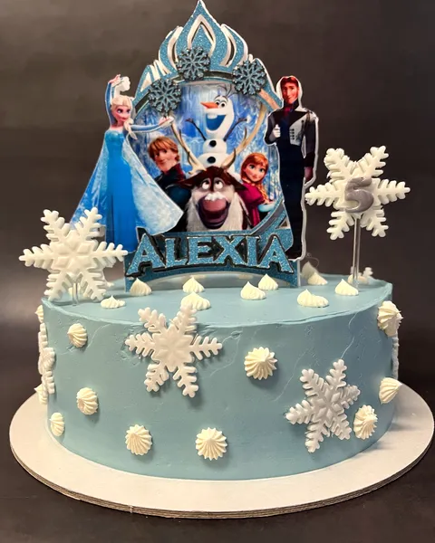 Tarta de Frozen con copos de nieve