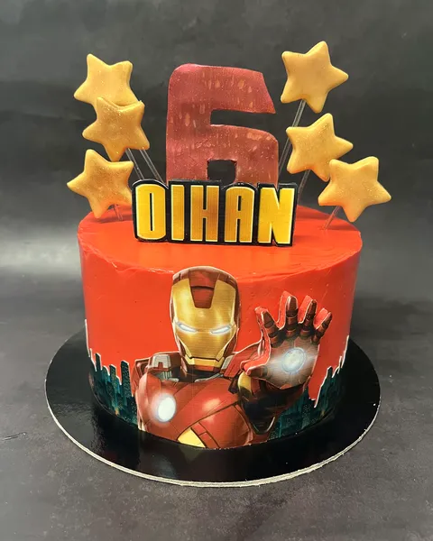 Tarta de Iron Man con el 6
