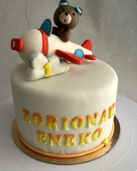 Tarta con osito aviador