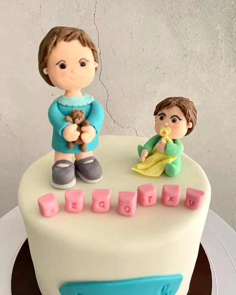 Tarta de hermanitos de fondant
