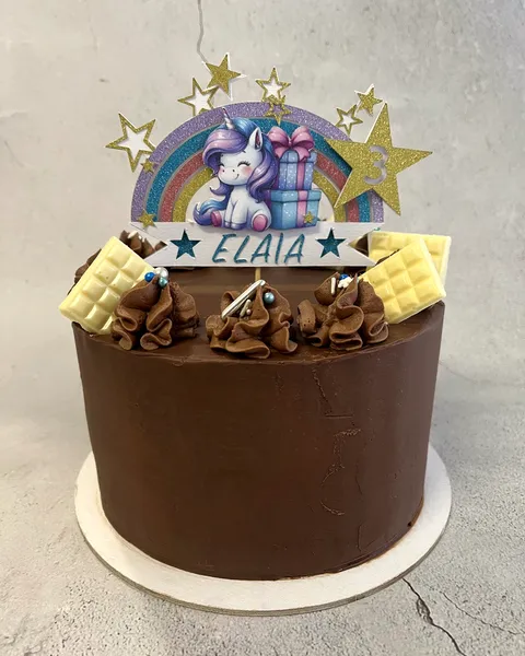 Tarta de chocolate con unicornio