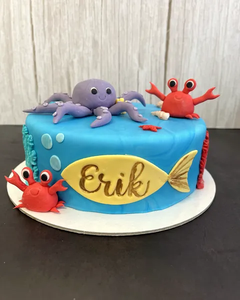Tarta del fondo del mar con cangrejos