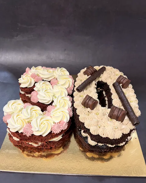 Number cake 30 con flores