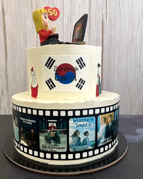 Tarta de dos pisos de K-dramas con el 50