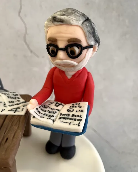 Abuelo lector de fondant